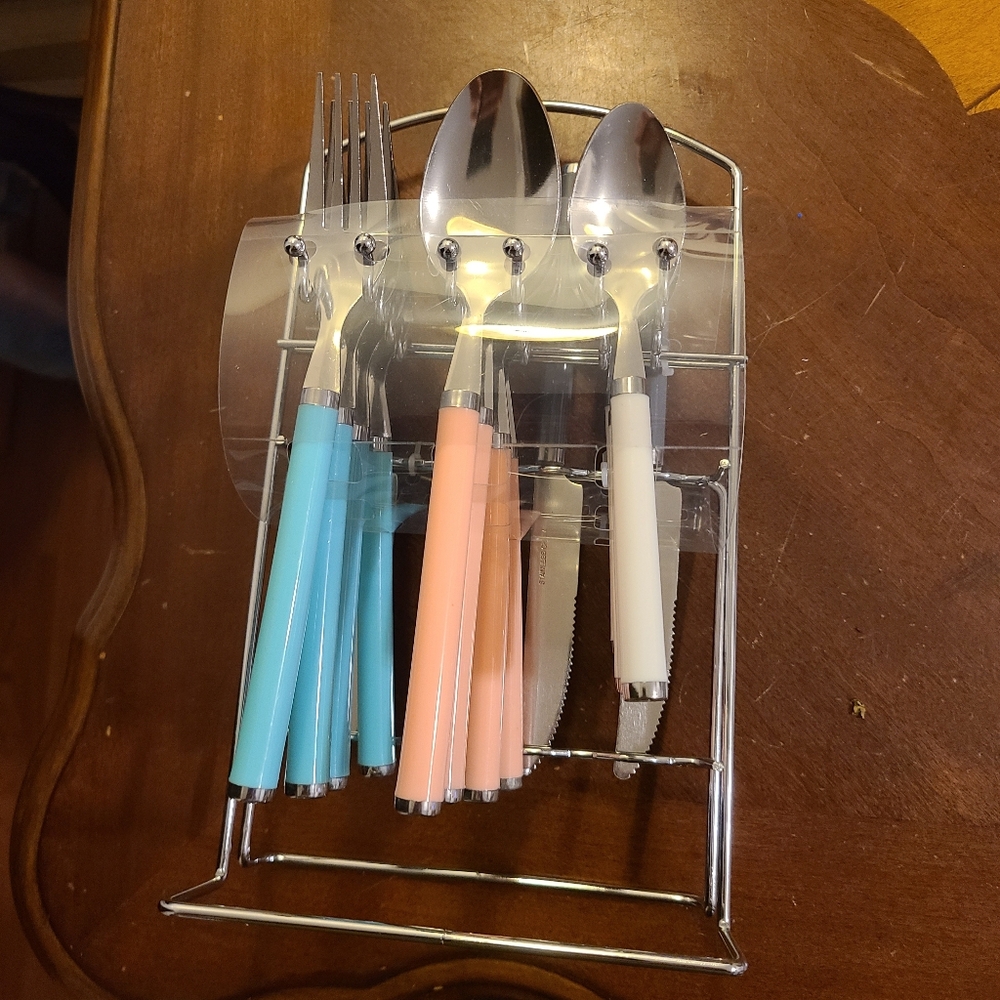 17pc Flatware Set with Storage Rack NEW - Picture 2 of 5